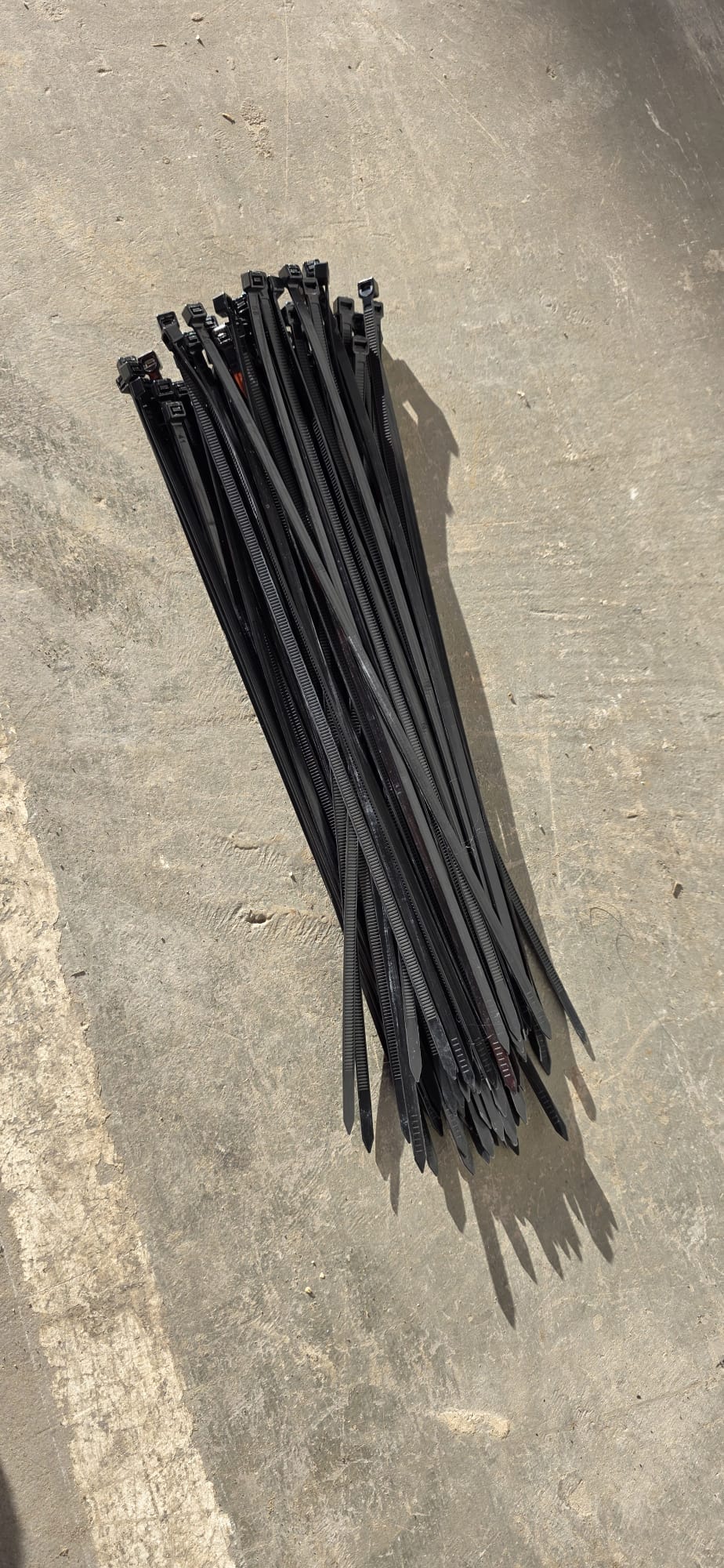 100 cable ties